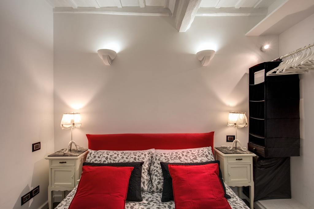 Campo De' Fiori Stylish White Apartment Roma Ngoại thất bức ảnh