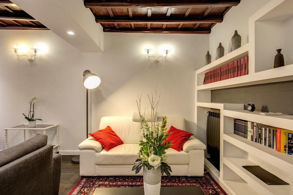 Campo De' Fiori Stylish White Apartment Roma Ngoại thất bức ảnh